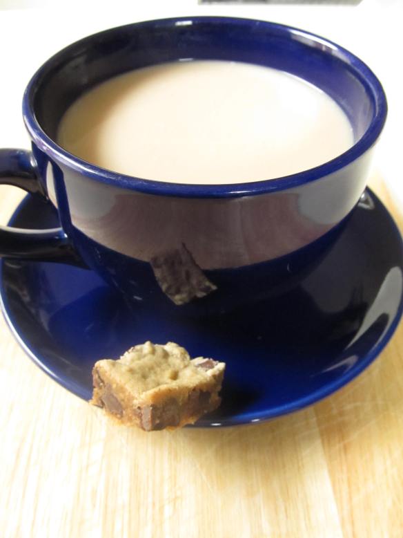 tea and cookie - photo credit: me