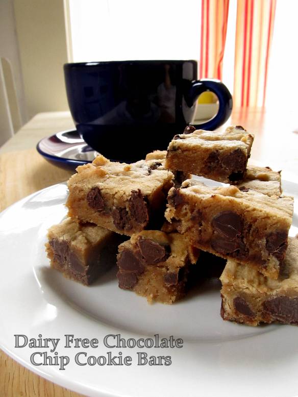 dairy free chocolate chip cookie bars photo credit: me